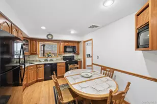 6 Viola Dr, Glen Cove, NY 11542 - Photo 25