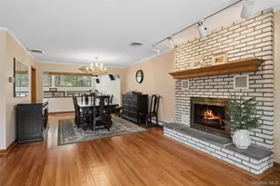 6 Viola Dr, Glen Cove, NY 11542 - Photo 9