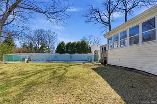 85 Tamarack St, East Northport, NY 11731 - Photo 23