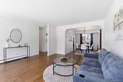 85 Tamarack Street, East Northport, NY 11731 - Photo 5