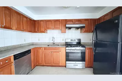 6434 Grand Central Parkway #3D, Forest Hills, NY 11375 - Photo 5