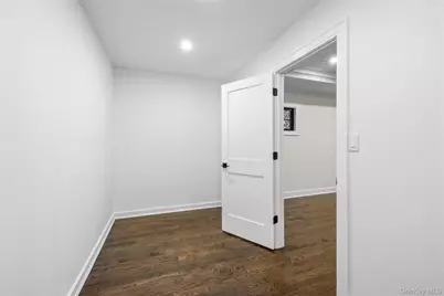 3050 Judith Drive, Bellmore, NY 11710 - Photo 37