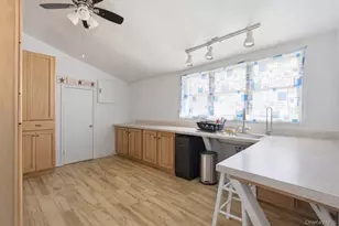 6-31 Cross Bay Blvd, Broad Channel, NY 11693 - Photo 15