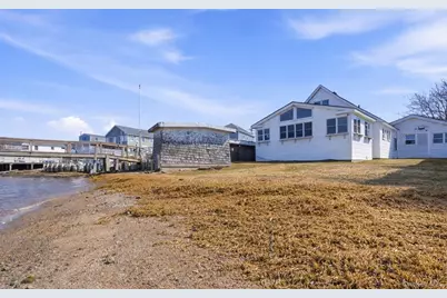 631 Cross Bay Boulevard, Broad Channel, NY 11693 - Photo 9