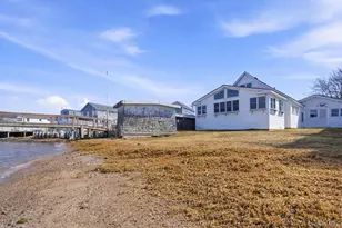 6-31 Cross Bay Blvd, Broad Channel, NY 11693 - Photo 9