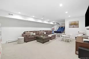 11 Mayflower Rd, Scarsdale, NY 10583 - Photo 29
