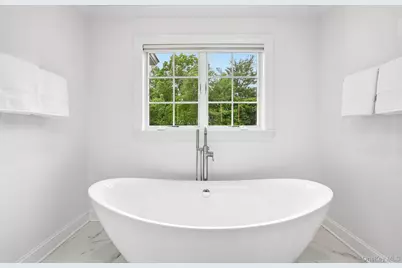 11 Mayflower Road, Scarsdale, NY 10583 - Photo 21