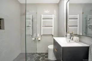 11 Karen St, West Babylon, NY 11704 - Photo 11