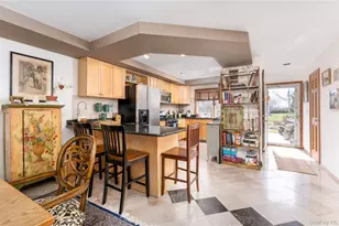 1603 Bluffs Dr N, Calverton, NY 11933 - Photo 5