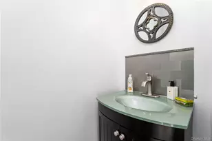 1603 Bluffs Dr N, Calverton, NY 11933 - Photo 13