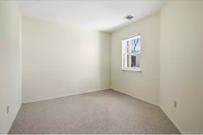 68 Knolls Drive, Stony Brook, NY 11790 - Photo 9