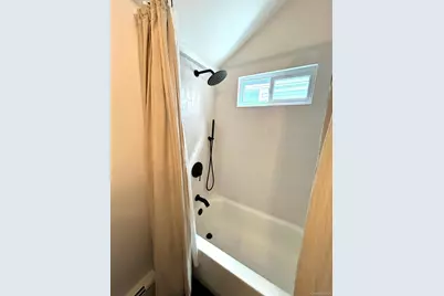 800 S 6th Street, Lindenhurst, NY 11757 - Photo 13