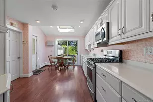 122 Palmyra Ave, Woodmere, NY 11598 - Photo 15