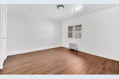 8833 Francis Lewis Boulevard, Queens Village, NY 11427 - Photo 11