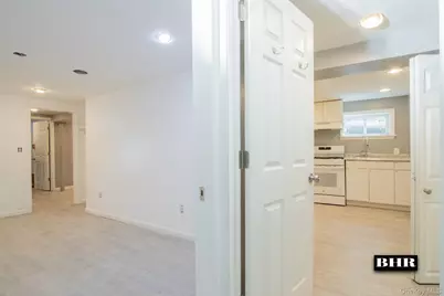 154 Beaumont Street, Brooklyn, NY 11235 - Photo 27