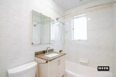 154 Beaumont Street, Brooklyn, NY 11235 - Photo 7