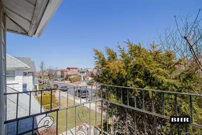 154 Beaumont Street, Brooklyn, NY 11235 - Photo 19