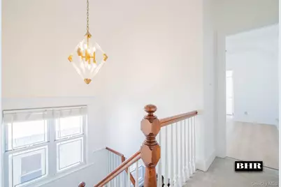 154 Beaumont Street, Brooklyn, NY 11235 - Photo 15