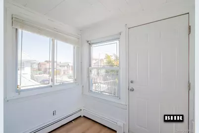 154 Beaumont Street, Brooklyn, NY 11235 - Photo 17