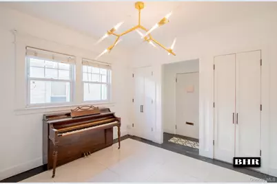 154 Beaumont Street, Brooklyn, NY 11235 - Photo 7
