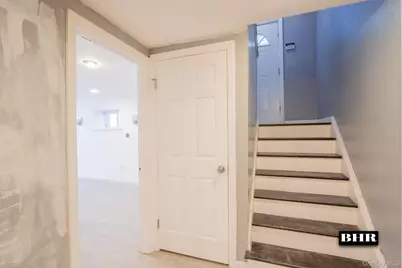 154 Beaumont Street, Brooklyn, NY 11235 - Photo 21