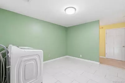 171 Oakfield Avenue, Dix Hills, NY 11746 - Photo 27