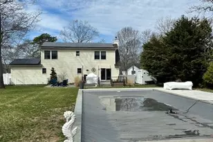 48 N Columbine Ave, Hampton Bays, NY 11946 - Photo 33