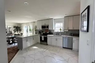 48 N Columbine Ave, Hampton Bays, NY 11946 - Photo 7