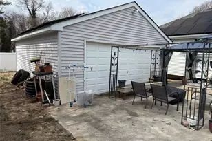 2 1st St, Coram, NY 11727 - Photo 11