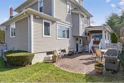 114 Roosevelt Street, Garden City, NY 11530 - Photo 29