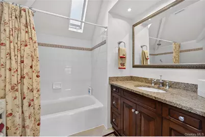 114 Roosevelt Street, Garden City, NY 11530 - Photo 25