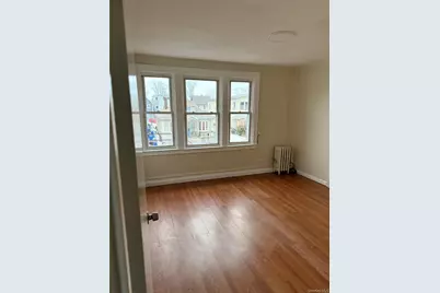 10416 124th Street, Richmond Hill, NY 11419 - Photo 3