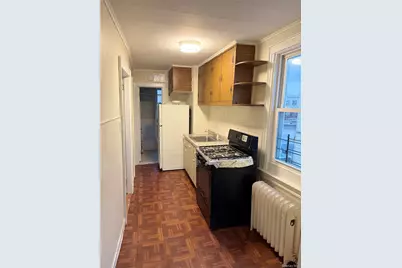 10416 124th Street, Richmond Hill, NY 11419 - Photo 9