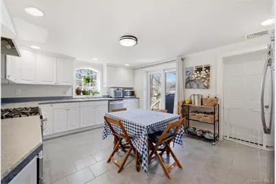 18 Shelter Drive, Sound Beach, NY 11789 - Photo 9