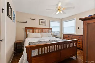 182 Montgomery Ave, West Babylon, NY 11704 - Photo 11