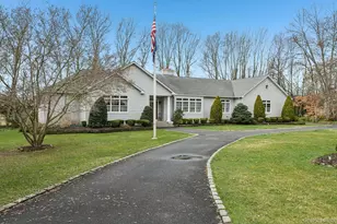 1115 White Eagle Dr, Laurel, NY 11948 - Photo 9