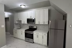 861 E 215th St, Bronx, NY 10467 - Photo 3