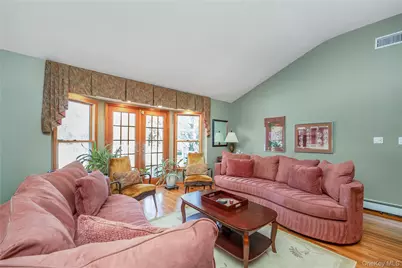 8 Shari Lane, East Northport, NY 11731 - Photo 19