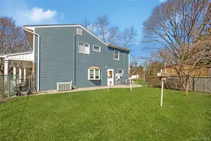 8 Shari Ln, East Northport, NY 11731 - Photo 5