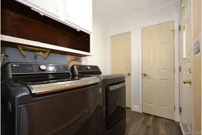 10 Maureen Drive, Hauppauge, NY 11788 - Photo 11