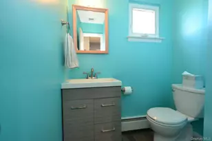 10 Maureen Dr, Hauppauge, NY 11788 - Photo 9