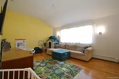 10 Maureen Drive, Hauppauge, NY 11788 - Photo 13