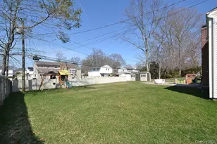 10 Maureen Dr, Hauppauge, NY 11788 - Photo 19