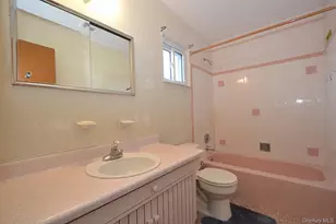 10 Maureen Dr, Hauppauge, NY 11788 - Photo 11