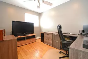 10 Maureen Dr, Hauppauge, NY 11788 - Photo 19