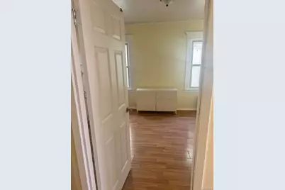 8811 185th Street, Hollis, NY 11423 - Photo 7