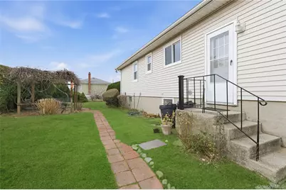 3292 Murdock Avenue, Oceanside, NY 11572 - Photo 11