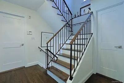 17 N Brook Road, Larchmont, NY 10538 - Photo 35
