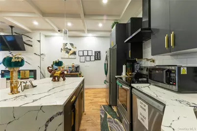 48 Essex Street #1, Brooklyn, NY 11208 - Photo 7