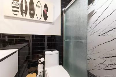 48 Essex Street #1, Brooklyn, NY 11208 - Photo 11